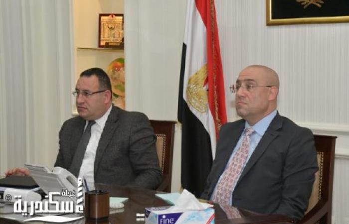 محافظ الإسكندرية ووزير الإسكان يناقشان معدلات التنفيذ بمشروع محور المحمودية