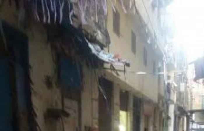 إخلاء عقار عقب سقوط أجزاء منه في الإسكندرية