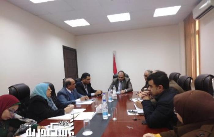نائب محافظ الإسكندرية يناقش مستجدات مشروع تطوير البنية التحتية بحي العامرية أول