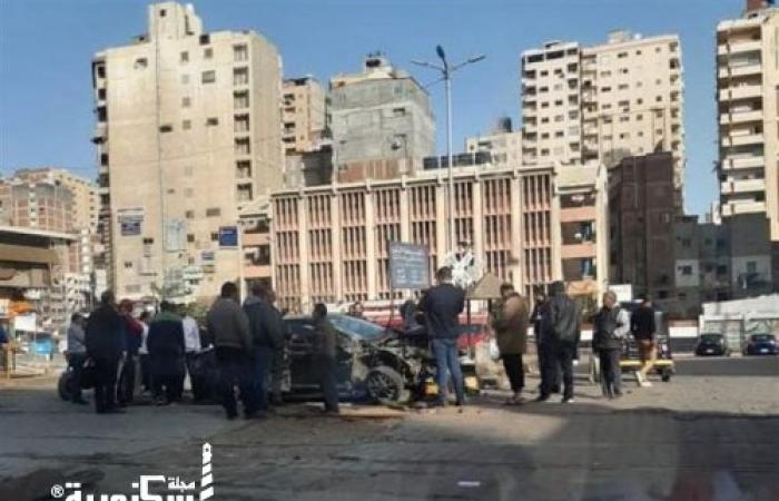 اصطدام قطار "ابو قير" بسيارة ملاكي بمزلقان سيدي بشر