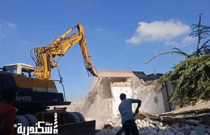 إزالة 28 منشأة تعوق أعمال تطوير طريق مصطفى كامل في الإسكندرية