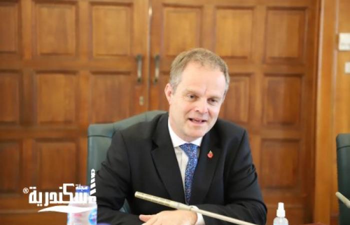 السفير البريطاني يدعو رواد الأعمال لإيجاد حلول لمشكلة التغيرات المناخية