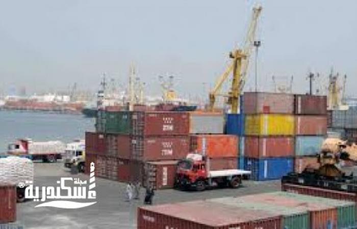 ميناء الإسكندرية تعيد فتح البوغاز عقب استقرار الاحوال الجومائية