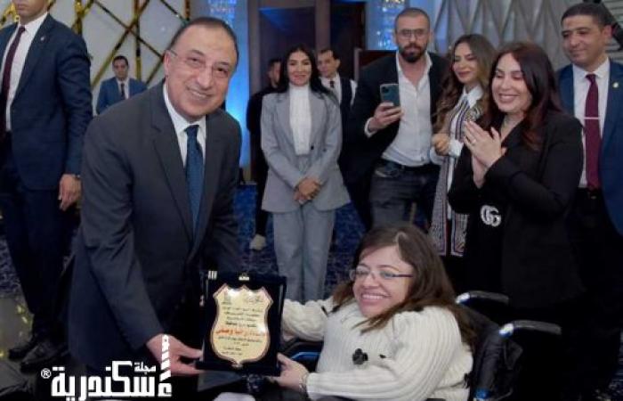 بمناسبة عيد الأم واليوم العالمي للمرأة محافظ الإسكندرية يُكرّم 24 من أمهات الشهداء والنماذج النسائية «المشرفة»