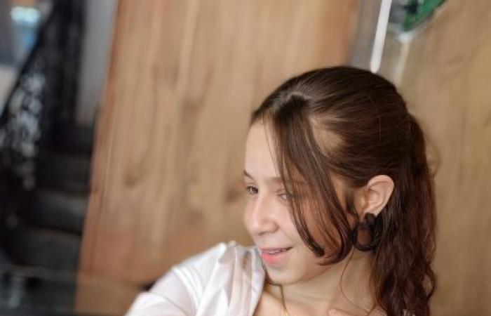 تهنئة من الزميل وائل السنهوري إلى الأستاذ تامر توفيق بمناسبة نجاح نجلته في الشهادة الإعدادية