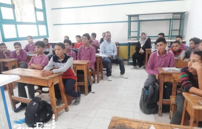 بقيادة انصارى عبد الرحمن .... ندوة عن الهوية والانتماء بمجمع ماجد شاكر للغات