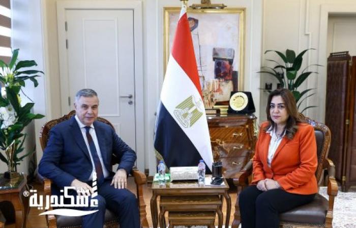 وزيرة التنمية المحلية تستقبل محافظ الإسكندرية بمقر الوزارة لبحث مشروعات الخطة الاستثمارية ومنظومة التصالح والتقنين والنظافة بالمحافظة