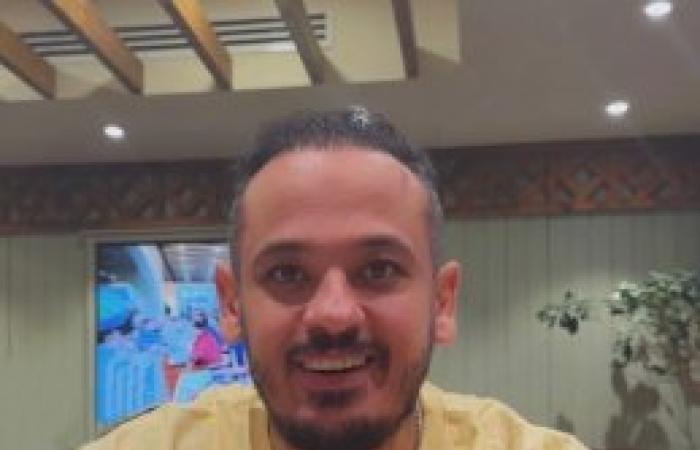 الكاتب السكندري إسلام مختار.. من الإدارة إلى الرواية النفسية