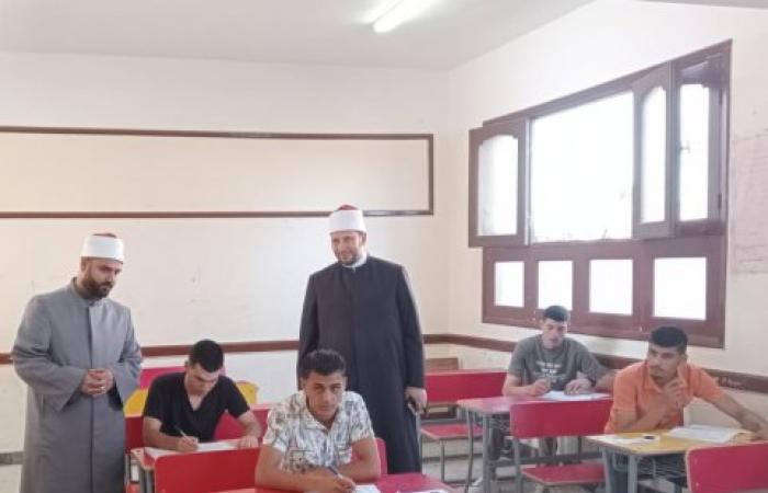 رئيس منطقة الإسكندرية الأزهرية يتابع لجان امتحانات التاريخ ويقدم واجب العزاء لطالبة بلجنة فتيات السيوف