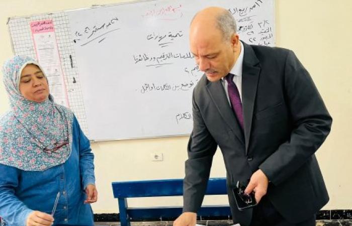 مدير تعليم الإسكندرية» يتابع مهارات طالبات التعليم الفني بمدرسة مصطفى كامل الصناعية.. تدريب عملي يصنع كوادر المستقبل .