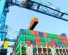 رغم عدم استقرار الطقس....استمرار فتح بوغاز ميناء الإسكندرية ونشاط فى حركة تداول البضائع